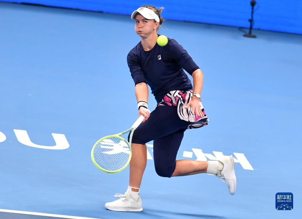 轻球员的培 轻球员的培